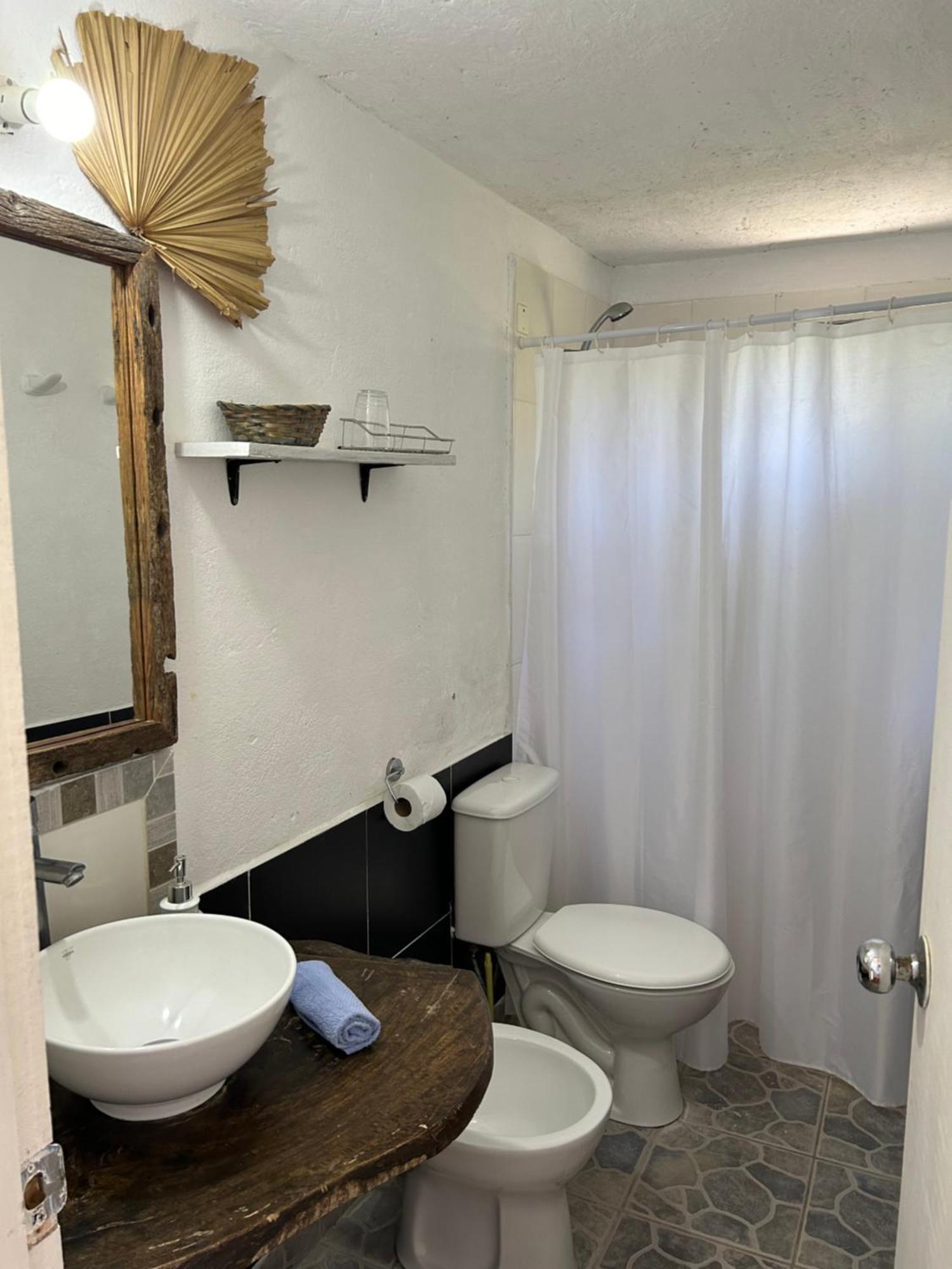 Lunas Del Bosque Cabana Y Apartamento En Suite La Paloma Bagian luar foto