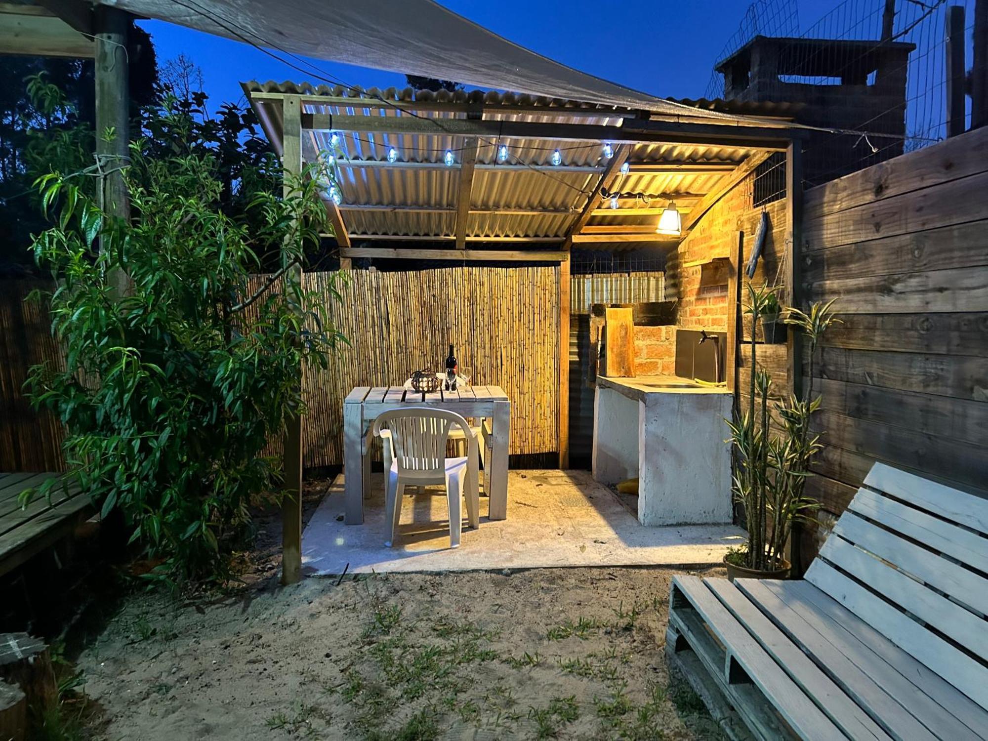 Lunas Del Bosque Cabana Y Apartamento En Suite La Paloma Bagian luar foto